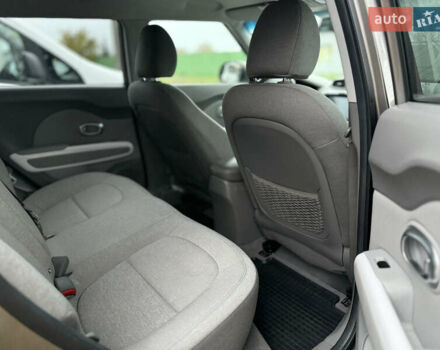 Сірий Кіа Soul, об'ємом двигуна 0 л та пробігом 141 тис. км за 10444 $, фото 11 на Automoto.ua