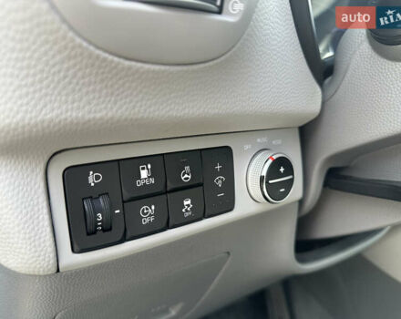 Сірий Кіа Soul, об'ємом двигуна 0 л та пробігом 161 тис. км за 10200 $, фото 25 на Automoto.ua