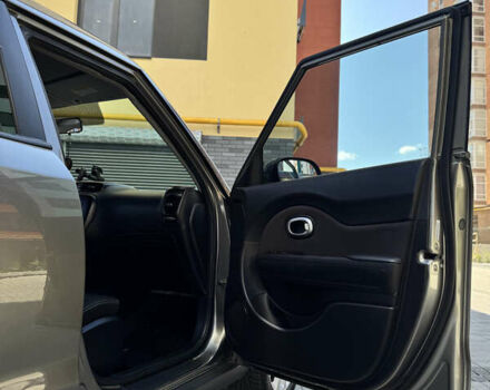 Серый Киа Soul, объемом двигателя 2 л и пробегом 137 тыс. км за 11499 $, фото 13 на Automoto.ua