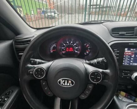 Сірий Кіа Soul, об'ємом двигуна 2 л та пробігом 139 тис. км за 10000 $, фото 5 на Automoto.ua