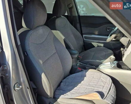 Серый Киа Soul, объемом двигателя 0 л и пробегом 116 тыс. км за 8900 $, фото 19 на Automoto.ua