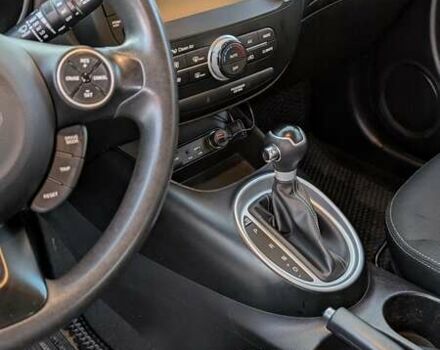 Сірий Кіа Soul, об'ємом двигуна 2 л та пробігом 108 тис. км за 11300 $, фото 16 на Automoto.ua
