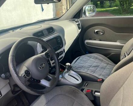 Сірий Кіа Soul, об'ємом двигуна 0 л та пробігом 71 тис. км за 11000 $, фото 2 на Automoto.ua