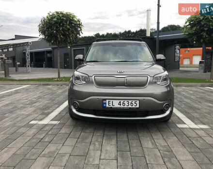 Сірий Кіа Soul, об'ємом двигуна 0 л та пробігом 130 тис. км за 10500 $, фото 1 на Automoto.ua