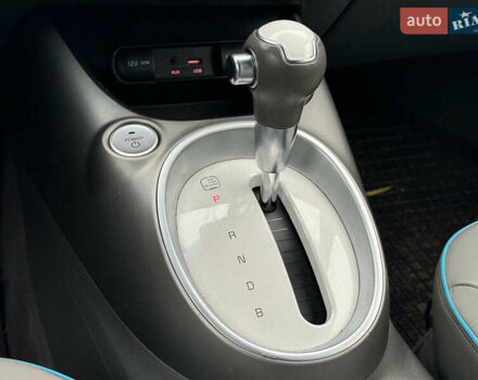 Киа Soul 2017 в Виннице на Automoto.ua Серый Киа Soul, объемом двигателя 0 л и пробегом 108 тыс. км за 10390 $, фото 28 на Automoto.ua