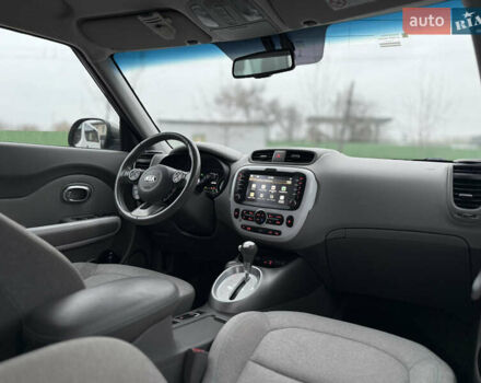 Сірий Кіа Soul, об'ємом двигуна 0 л та пробігом 141 тис. км за 10444 $, фото 5 на Automoto.ua