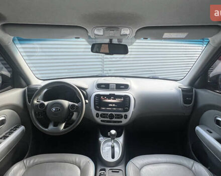 Киа Soul 2017 в Львове на Automoto.ua Серый Киа Soul, объемом двигателя 0 л и пробегом 140 тыс. км за 9800 $, фото 12 на Automoto.ua