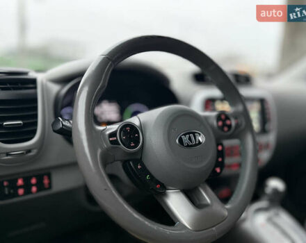 Сірий Кіа Soul, об'ємом двигуна 0 л та пробігом 141 тис. км за 10444 $, фото 14 на Automoto.ua