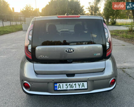 Серый Киа Soul, объемом двигателя 0 л и пробегом 97 тыс. км за 11850 $, фото 5 на Automoto.ua