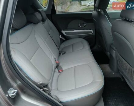 Серый Киа Soul, объемом двигателя 0 л и пробегом 130 тыс. км за 6150 $, фото 40 на Automoto.ua