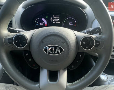 Киа Soul 2017 в Львове на Automoto.ua Серый Киа Soul, объемом двигателя 0 л и пробегом 140 тыс. км за 9800 $, фото 14 на Automoto.ua