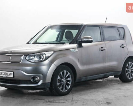 Сірий Кіа Soul, об'ємом двигуна 0 л та пробігом 141 тис. км за 10444 $, фото 54 на Automoto.ua