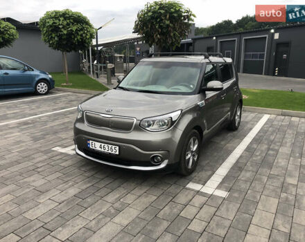 Сірий Кіа Soul, об'ємом двигуна 0 л та пробігом 130 тис. км за 10500 $, фото 2 на Automoto.ua
