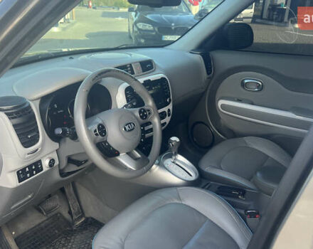 Киа Soul 2017 в Львове на Automoto.ua Серый Киа Soul, объемом двигателя 0 л и пробегом 140 тыс. км за 9800 $, фото 18 на Automoto.ua