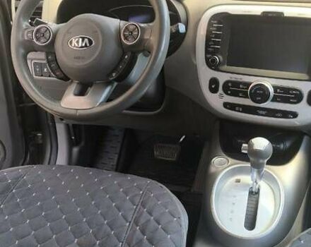 Серый Киа Soul, объемом двигателя 0 л и пробегом 82 тыс. км за 11500 $, фото 18 на Automoto.ua