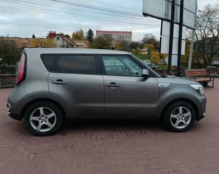 Серый Киа Soul, объемом двигателя 0 л и пробегом 130 тыс. км за 6150 $, фото 2 на Automoto.ua