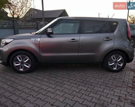 Сірий Кіа Soul, об'ємом двигуна 0 л та пробігом 105 тис. км за 11200 $, фото 6 на Automoto.ua