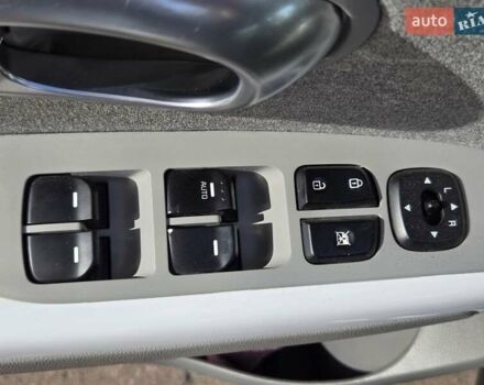 Сірий Кіа Soul, об'ємом двигуна 0 л та пробігом 116 тис. км за 9700 $, фото 15 на Automoto.ua