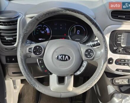 Сірий Кіа Soul, об'ємом двигуна 0 л та пробігом 116 тис. км за 9700 $, фото 20 на Automoto.ua
