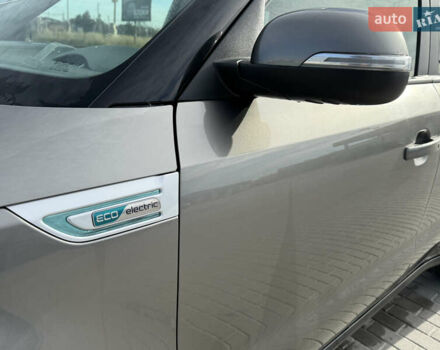 Сірий Кіа Soul, об'ємом двигуна 0 л та пробігом 76 тис. км за 10999 $, фото 21 на Automoto.ua