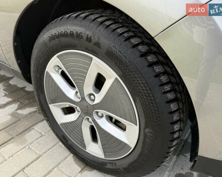 Сірий Кіа Soul, об'ємом двигуна 0 л та пробігом 76 тис. км за 10999 $, фото 22 на Automoto.ua