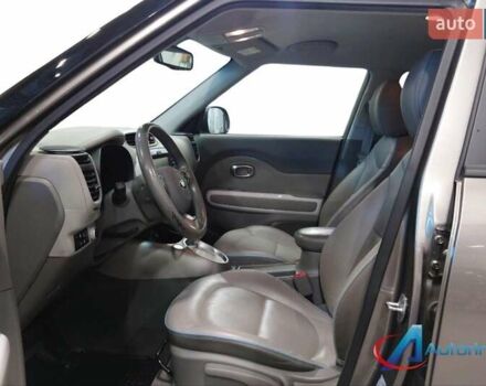 Серый Киа Soul, объемом двигателя 0 л и пробегом 87 тыс. км за 10850 $, фото 6 на Automoto.ua