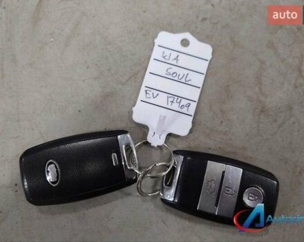 Серый Киа Soul, объемом двигателя 0 л и пробегом 87 тыс. км за 10850 $, фото 5 на Automoto.ua