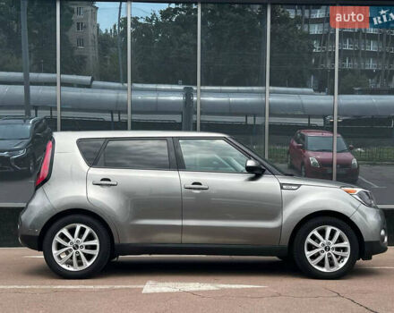 Серый Киа Soul, объемом двигателя 2 л и пробегом 186 тыс. км за 10900 $, фото 1 на Automoto.ua