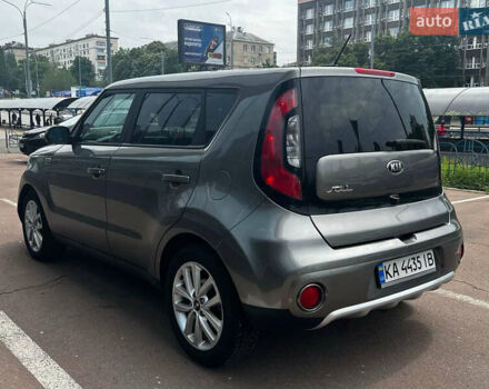 Серый Киа Soul, объемом двигателя 2 л и пробегом 186 тыс. км за 10900 $, фото 4 на Automoto.ua