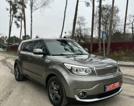 Сірий Кіа Soul, об'ємом двигуна 0 л та пробігом 142 тис. км за 10550 $, фото 5 на Automoto.ua