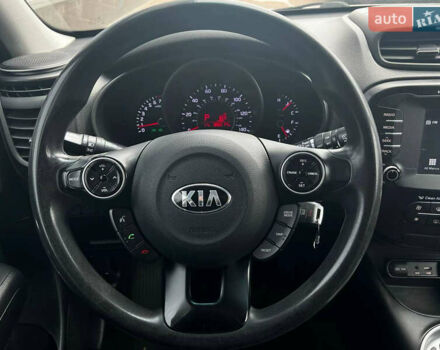 Серый Киа Soul, объемом двигателя 2 л и пробегом 186 тыс. км за 10900 $, фото 15 на Automoto.ua