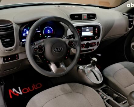 Серый Киа Soul, объемом двигателя 0 л и пробегом 85 тыс. км за 7000 $, фото 4 на Automoto.ua