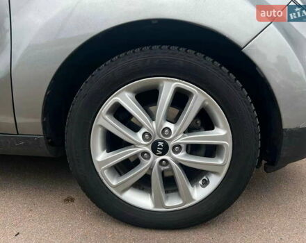 Серый Киа Soul, объемом двигателя 2 л и пробегом 186 тыс. км за 10900 $, фото 7 на Automoto.ua