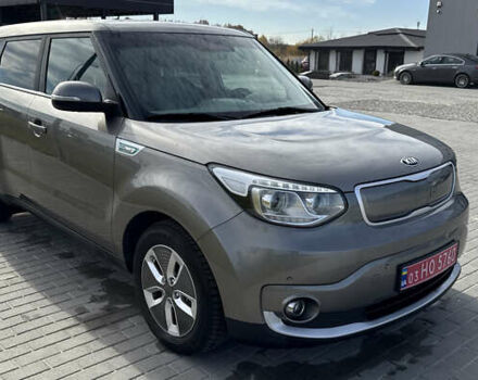 Сірий Кіа Soul, об'ємом двигуна 0 л та пробігом 76 тис. км за 10999 $, фото 11 на Automoto.ua