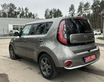 Сірий Кіа Soul, об'ємом двигуна 0 л та пробігом 142 тис. км за 10550 $, фото 3 на Automoto.ua