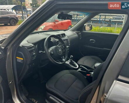 Серый Киа Soul, объемом двигателя 2 л и пробегом 186 тыс. км за 10900 $, фото 9 на Automoto.ua