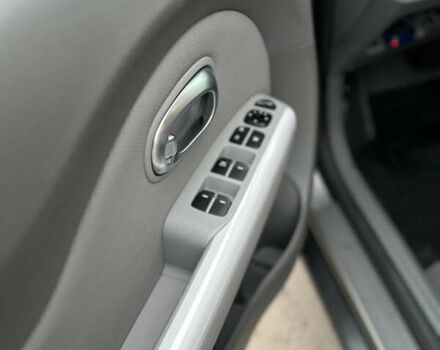 Сірий Кіа Soul, об'ємом двигуна 0 л та пробігом 142 тис. км за 10550 $, фото 13 на Automoto.ua