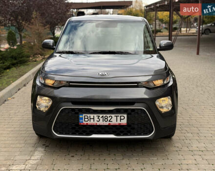 Серый Киа Soul, объемом двигателя 2 л и пробегом 30 тыс. км за 16500 $, фото 18 на Automoto.ua