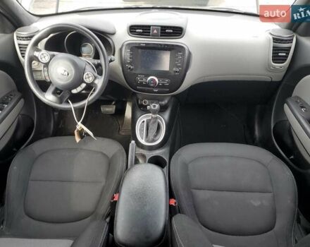 Серый Киа Soul, объемом двигателя 2 л и пробегом 108 тыс. км за 2300 $, фото 7 на Automoto.ua