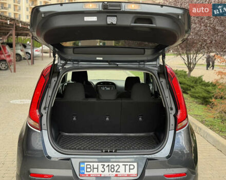 Серый Киа Soul, объемом двигателя 2 л и пробегом 30 тыс. км за 16999 $, фото 25 на Automoto.ua