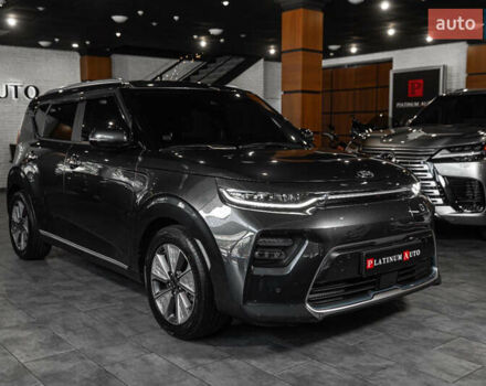 Серый Киа Soul, объемом двигателя 0 л и пробегом 78 тыс. км за 17900 $, фото 2 на Automoto.ua