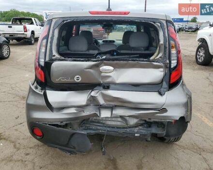 Серый Киа Soul, объемом двигателя 1.6 л и пробегом 78 тыс. км за 2800 $, фото 5 на Automoto.ua