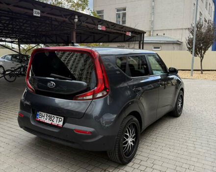 Серый Киа Soul, объемом двигателя 2 л и пробегом 30 тыс. км за 16999 $, фото 8 на Automoto.ua