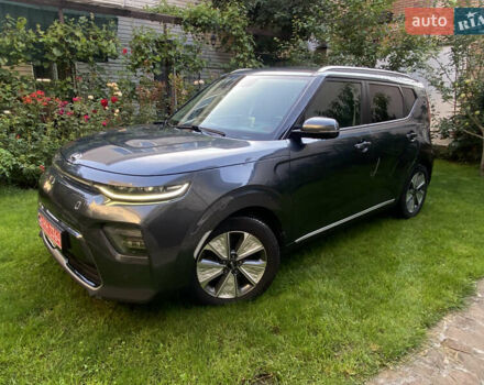 Серый Киа Soul, объемом двигателя 0 л и пробегом 154 тыс. км за 16400 $, фото 3 на Automoto.ua