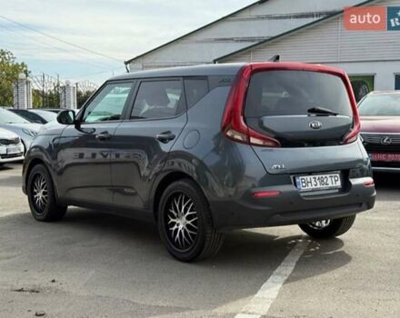 Серый Киа Soul, объемом двигателя 2 л и пробегом 29 тыс. км за 16500 $, фото 5 на Automoto.ua