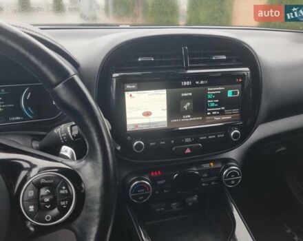 Серый Киа Soul, объемом двигателя 0 л и пробегом 110 тыс. км за 17200 $, фото 11 на Automoto.ua