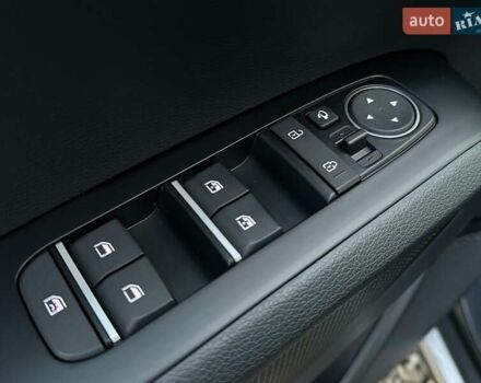 Серый Киа Soul, объемом двигателя 0 л и пробегом 42 тыс. км за 20200 $, фото 5 на Automoto.ua