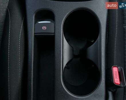 Серый Киа Soul, объемом двигателя 0 л и пробегом 42 тыс. км за 20200 $, фото 58 на Automoto.ua