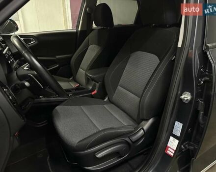 Серый Киа Soul, объемом двигателя 0 л и пробегом 42 тыс. км за 20200 $, фото 31 на Automoto.ua