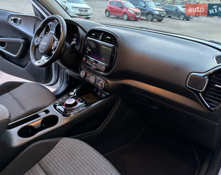 Серый Киа Soul, объемом двигателя 0 л и пробегом 25 тыс. км за 17400 $, фото 26 на Automoto.ua